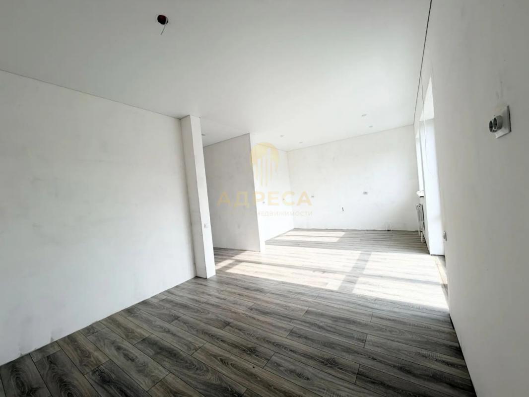 Продается дом завершенного строительства и введенный в эксплуатацию 100,7 кв. - Карачи