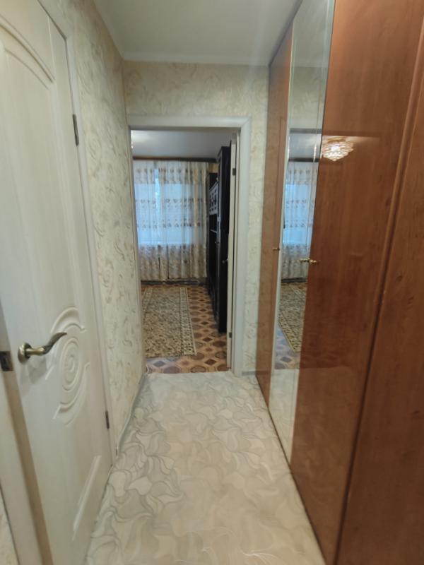 Продается уютная трехкомнатная квартира в кирпичном доме, расположенном по адресу: Россия, Оренбургс - Орск