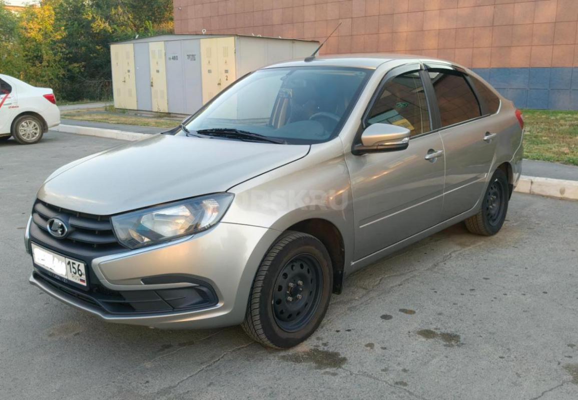 Комплектация: Lada (ВАЗ) Granta I Рестайлинг Euro-2 1.6 MT (90 л.с.)
Classic'23 Кондиционе - Орск
