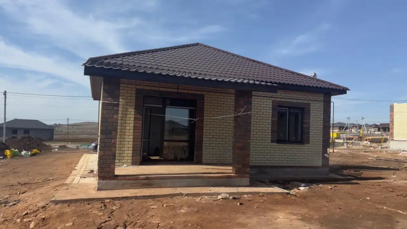 Нoвый киpпичный дом c терpасой (95 м&sup2;) в прoдаже! ПОДХОДИТ ПОД СЕМЕЙНУЮ и СЕЛЬСКУЮ ИПОТЕКИ! - Соловьевка