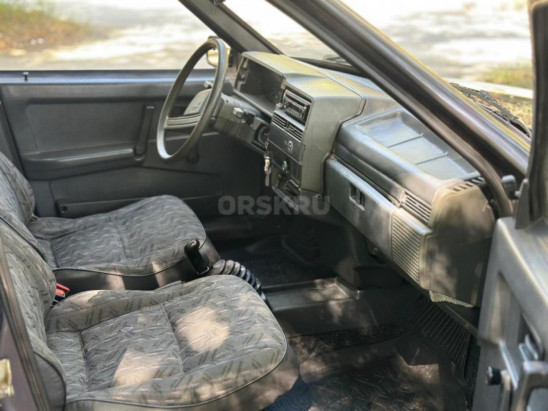 ВАЗ 2109 — Продажа Обмен Доставка до дома

Продам легендарную «девятку» в достойном  состоянии для - Орск