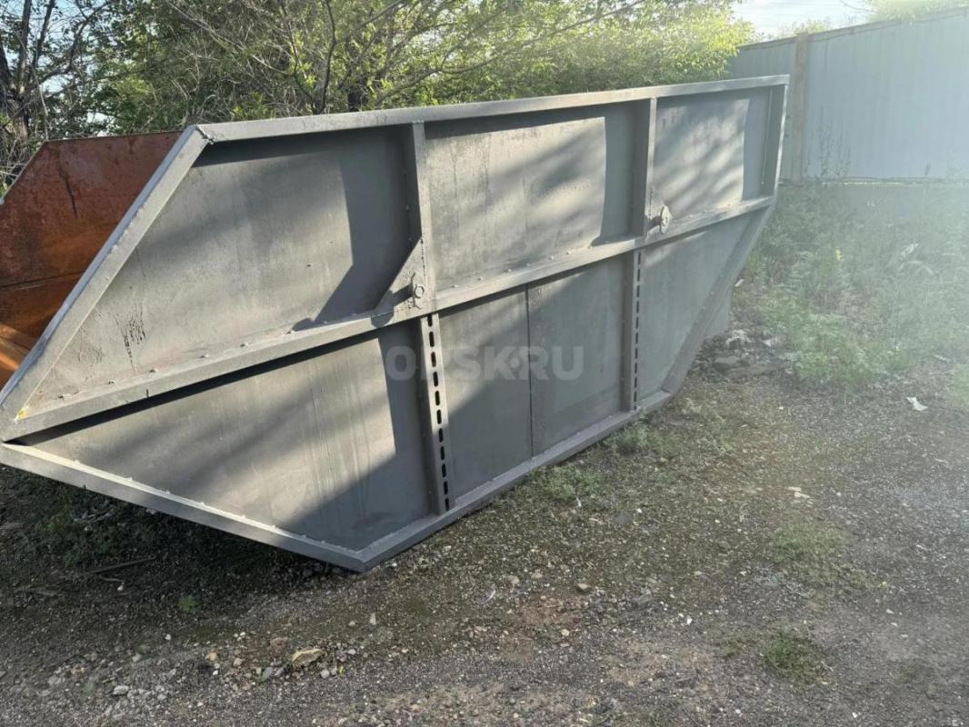 Продам 2 мусорных бака "Лодочка" в хорошем состоянии. - Орск