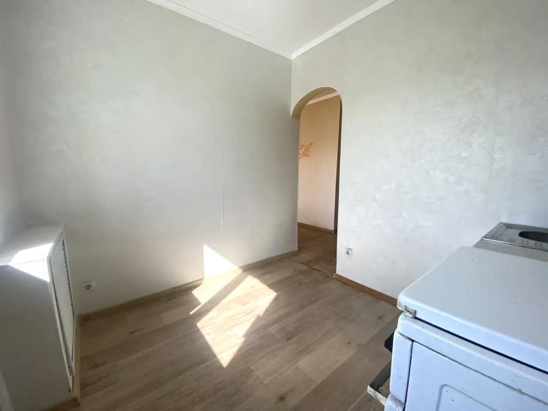 Продается уютная квартира площадью 42 квадратных метра, расположенная по адресу: ул. - Оренбург