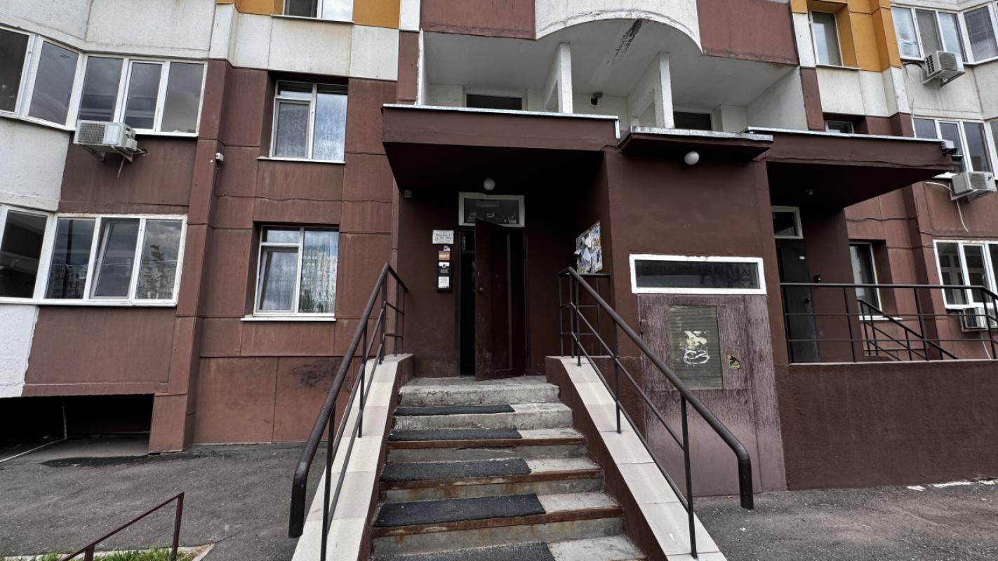 Предлагаем вашему вниманию  двухкомнатную  уютную квартиру с ремонтом на 16 этаже, 17 этажного дома, - Оренбург