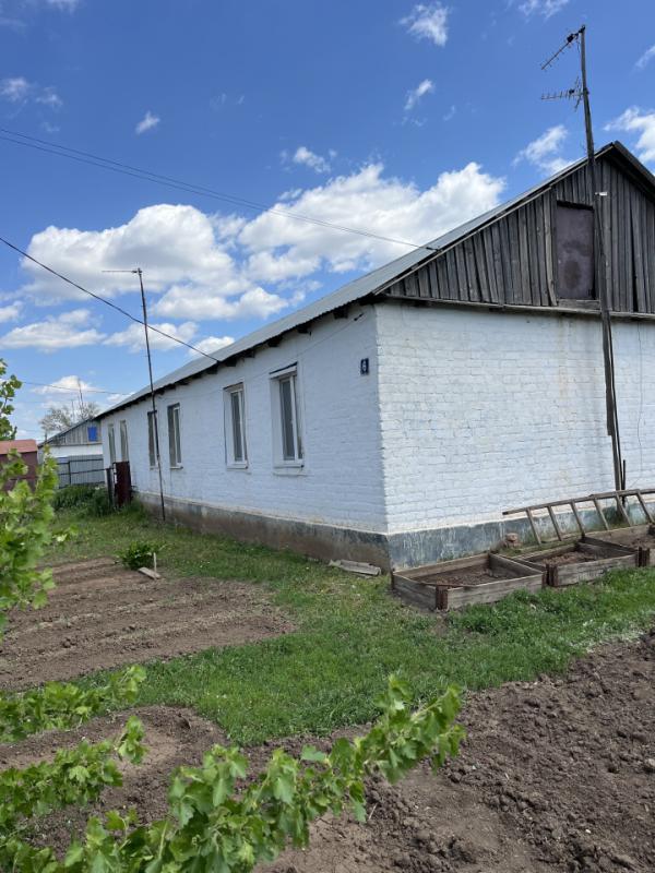 Продается дом (дом на 3 хозяина) в пос. - Паника
