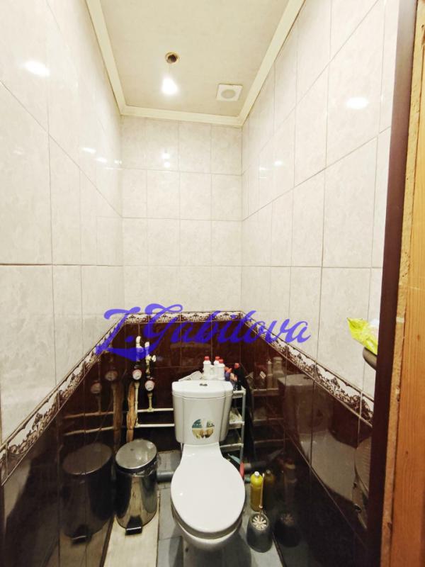 Продам очень просторную двухкомнатную квартиру в &laquo;Сталинке&raquo; в самом центре город - Орск