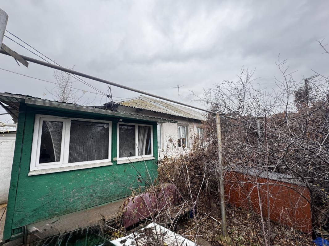 Предлагаем вашему вниманию двухкомнатную комнатную квартиру в четырех квартирном доме на земле по ад - Оренбург