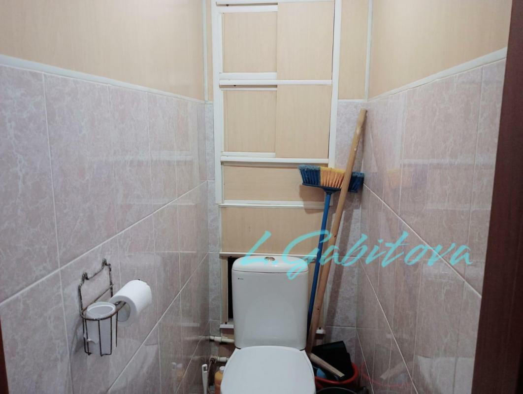 Продается 3-комнатная, расположенная на 9 этаже 9-этажного кирпичного дома в востребованном районе г - Орск