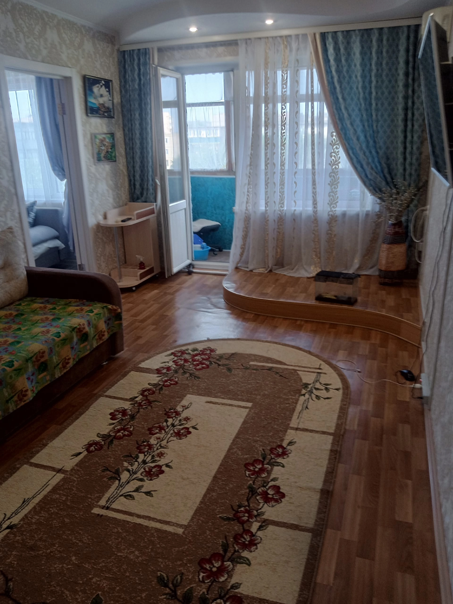 С ремонтом, хорошая косметика. - Новотроицк