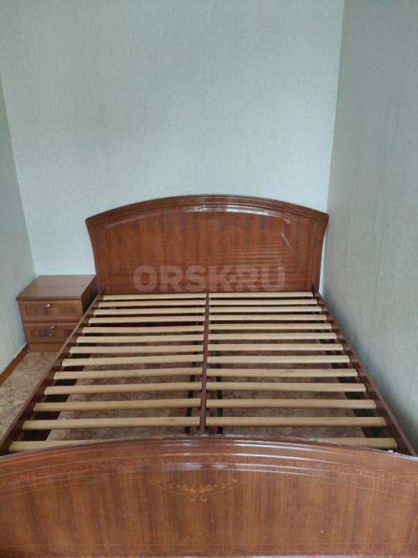 Продам кровать 160*200 -5000р
Шкаф- 1000р
Стиральная машинка -4000р - Орск