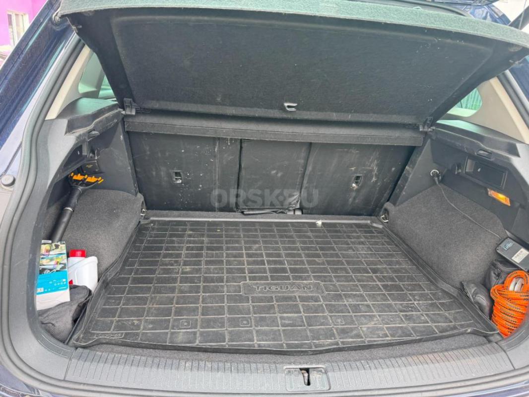 Продам Volkswagen TIGUAN (Тигуан) 
1 хозяин, ДИЗЕЛЬ - нет проблем с заправкой. - Орск