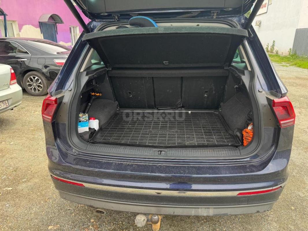 Продам Volkswagen TIGUAN (Тигуан) 
1 хозяин, ДИЗЕЛЬ - нет проблем с заправкой. - Орск
