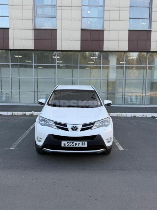 Продаю надежный и комфортный кроссовер Toyota RAV4 в отличном для своих лет состоянии. - Орск