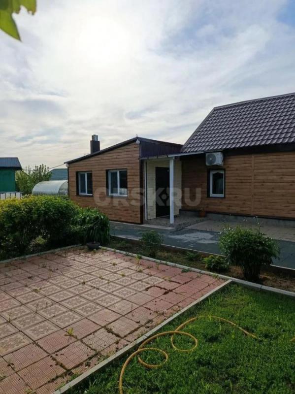 Продам теплый дом 100м2 пос. - Орск