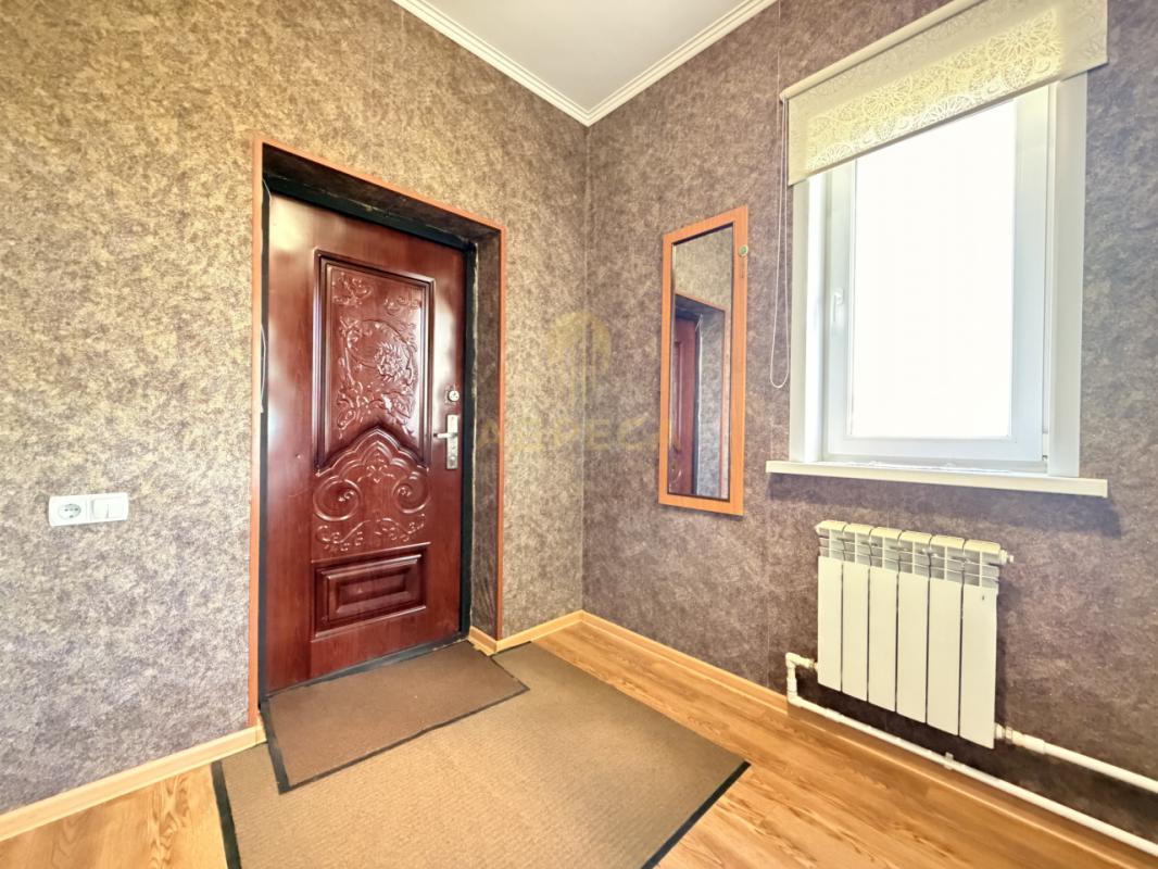 Продается дом по адресу: п. - Шахтный