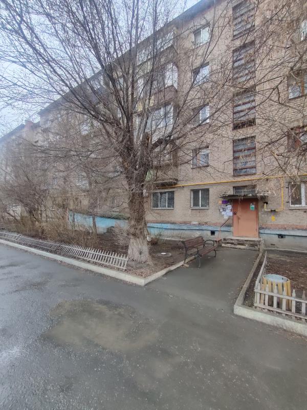 Продаётся уютная квартира на улице Марии Корецкой, дом 21 в городе Новотроицке. - Новотроицк