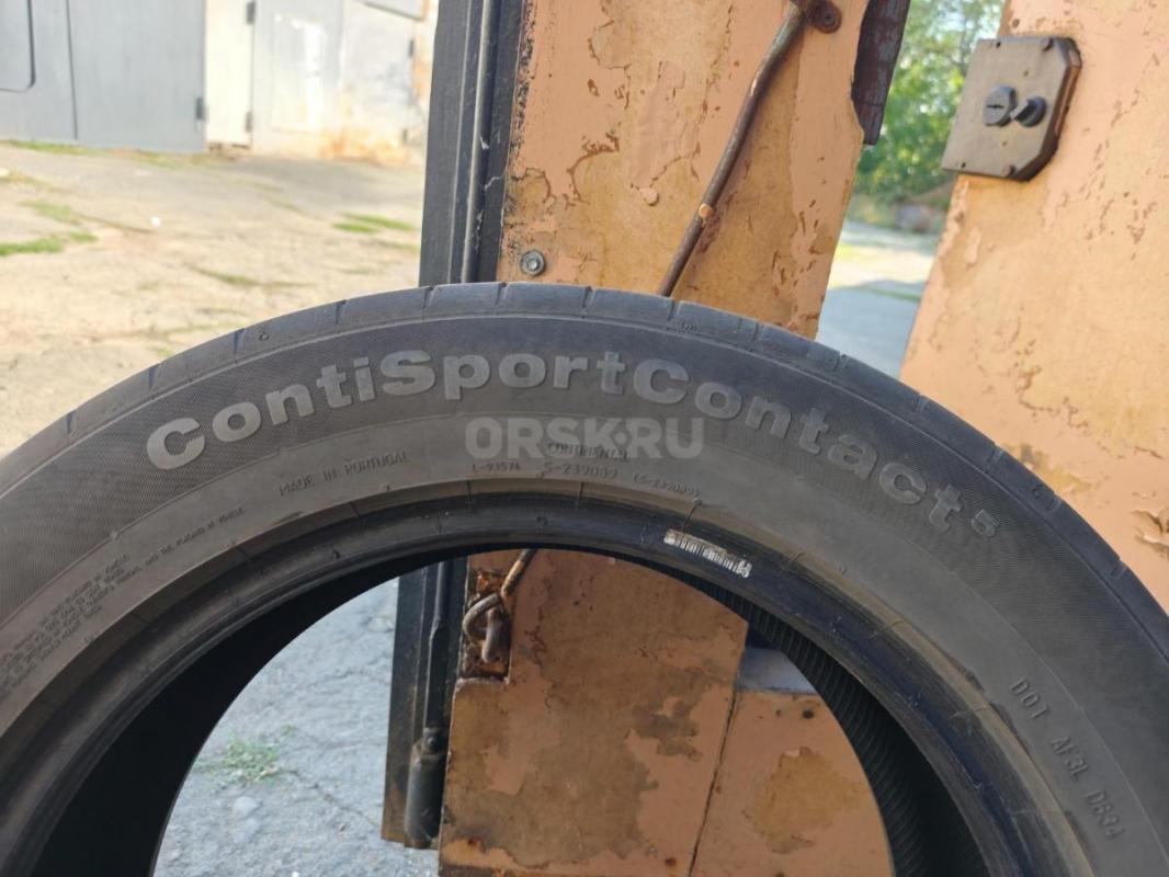 Продам летнюю резину б/у 4 шт Континенталь Контиспорт контакт размер 235/55R18. - Орск
