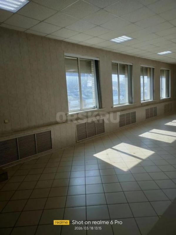 Сдам в аренду магазин, -250  кв. - Орск