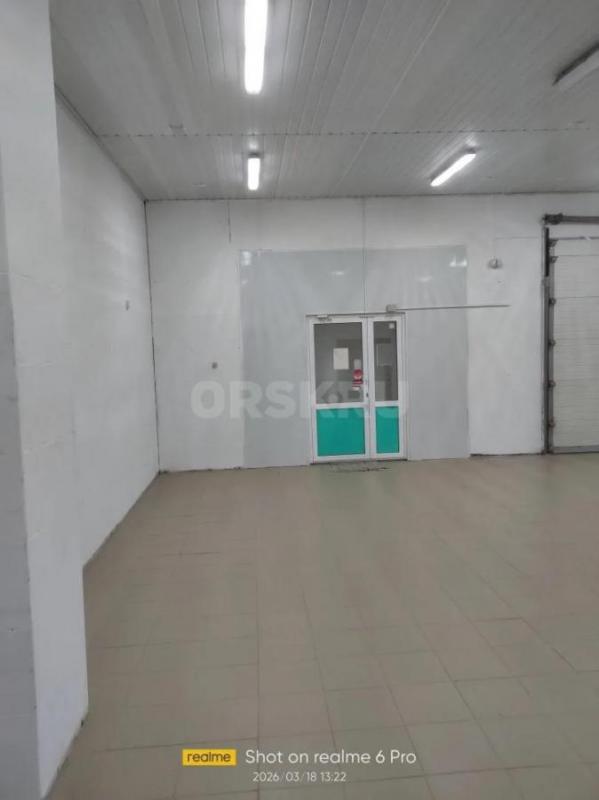 Сдам в аренду магазин, -250  кв. - Орск