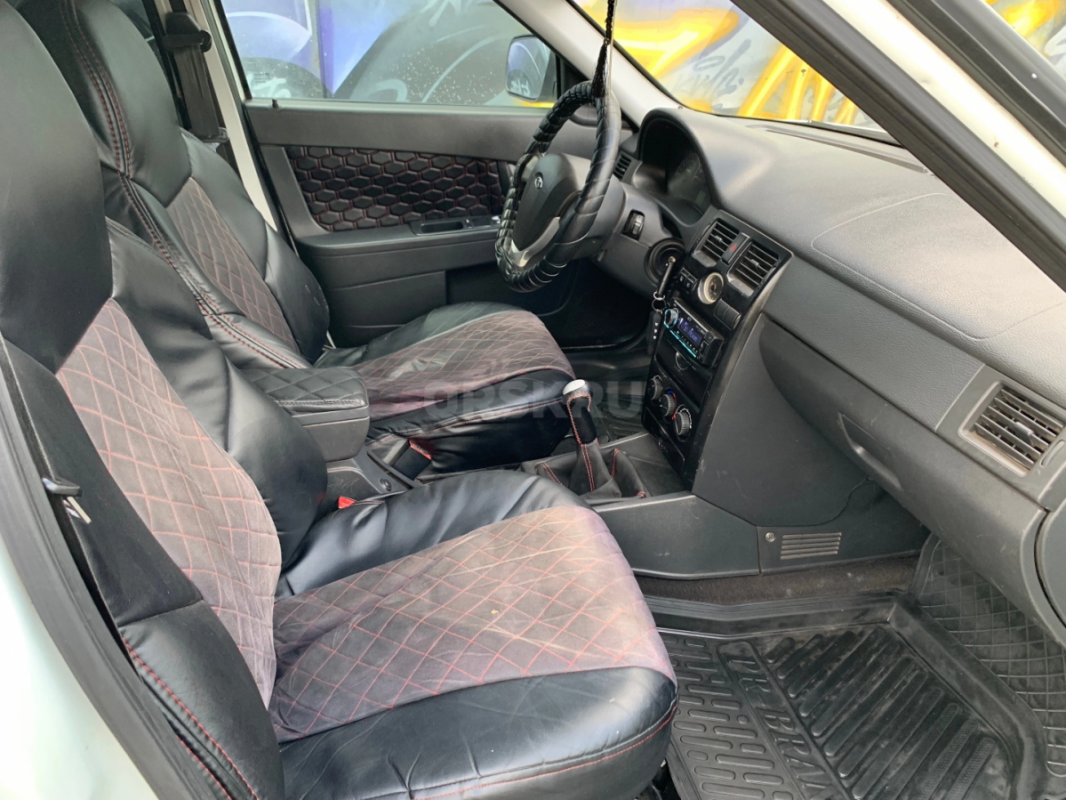 В продаже Lada Priora 2013 года. - Орск