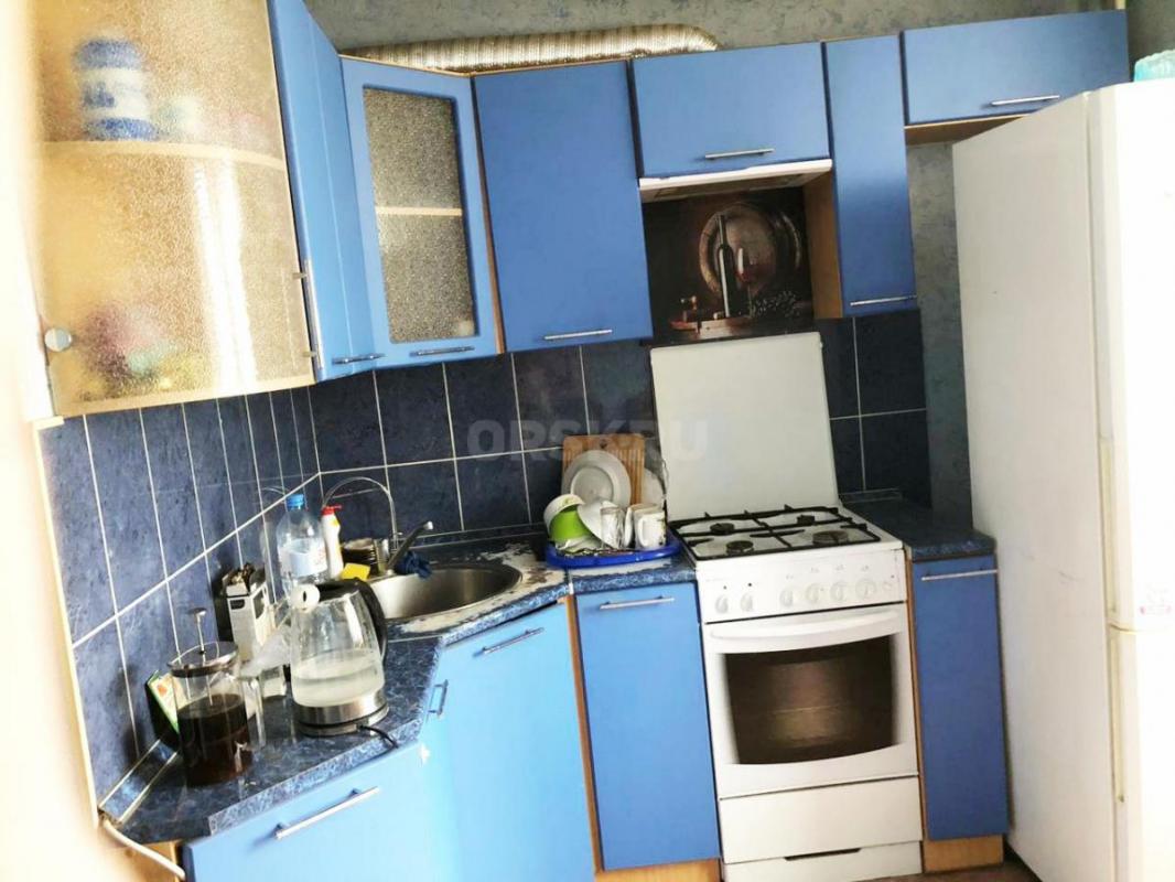 Продам двуxкомнaтную квартиру улучшенной планирoвки на ул. - Орск