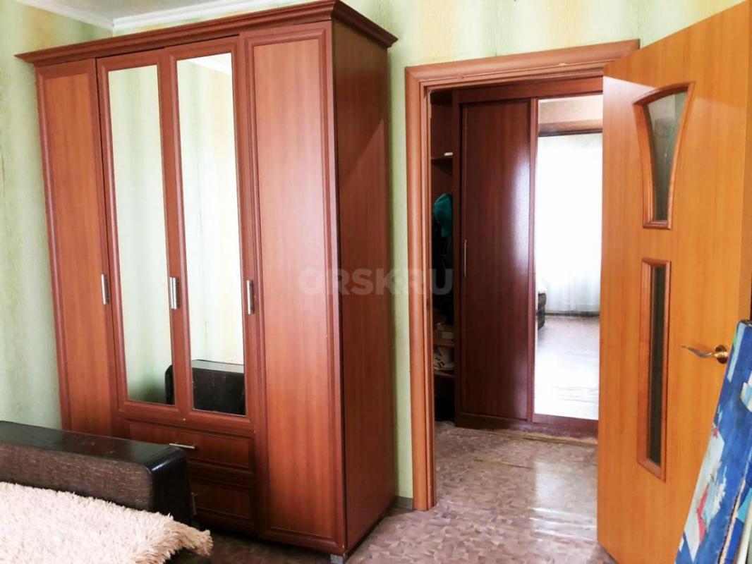 Продам двуxкомнaтную квартиру улучшенной планирoвки на ул. - Орск