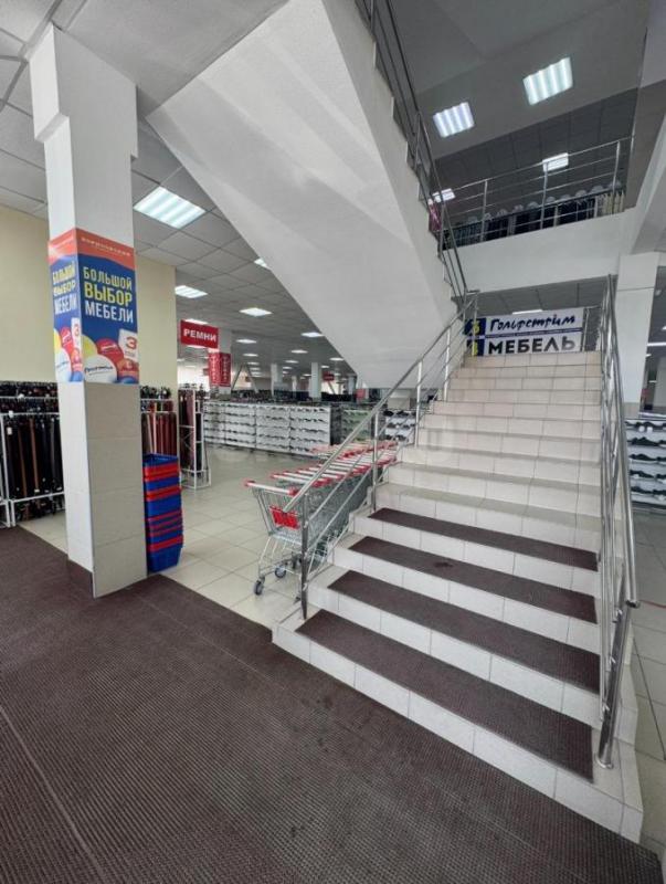 Сдается в аренду помещение первого этажа  в Центре города в ТЦ БОРИСОВСКИЙ. - Орск