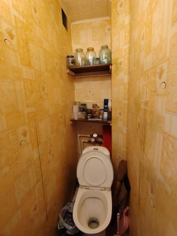 Не задано
Предлагается к продаже светлая и просторная двухкомнатная квартира в первом микр. - Орск