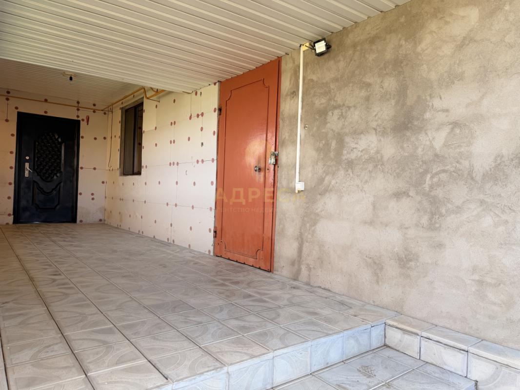 Продается дом по адресу: п. - Шахтный