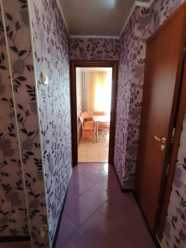 Продаётся уютная однокомнатная квартира площадью 39.8 квадратных метров на улице Маршала Жукова/прос - Орск