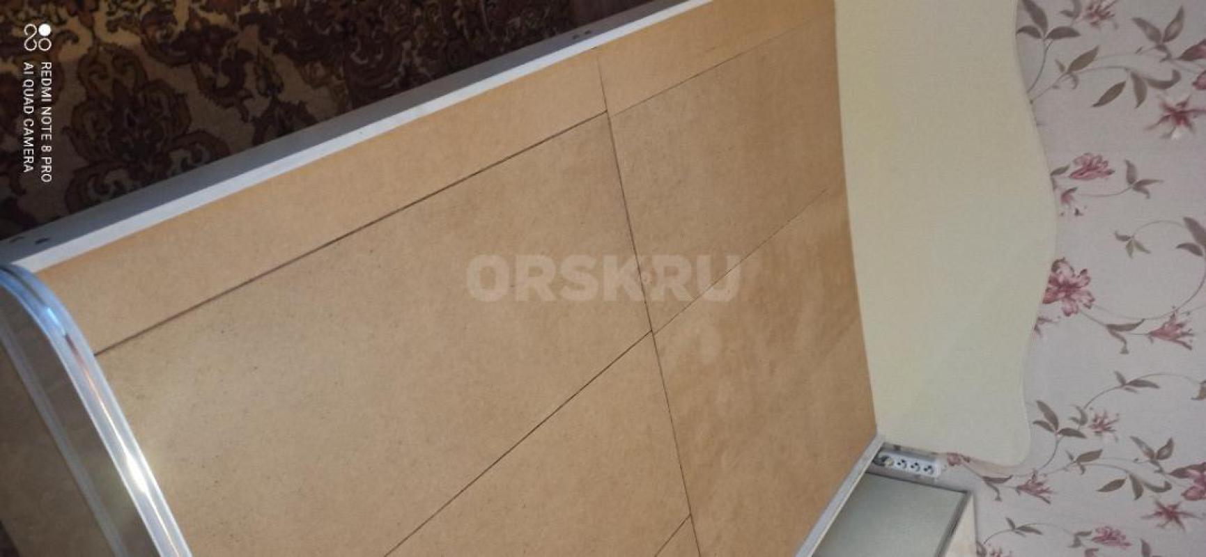 Продам кровать двухспальная, новая с матрасом  ,недорого , в отличном состоянии  цена 20000 . - Орск