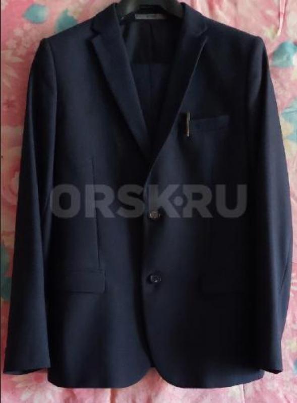 Продам школьный костюм для стройного мальчика (размер 44, рост 170). - Орск