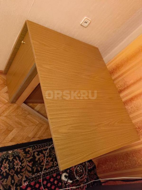 Продам стол-книжка в идеальном состоянии, почти не использовался. - Орск