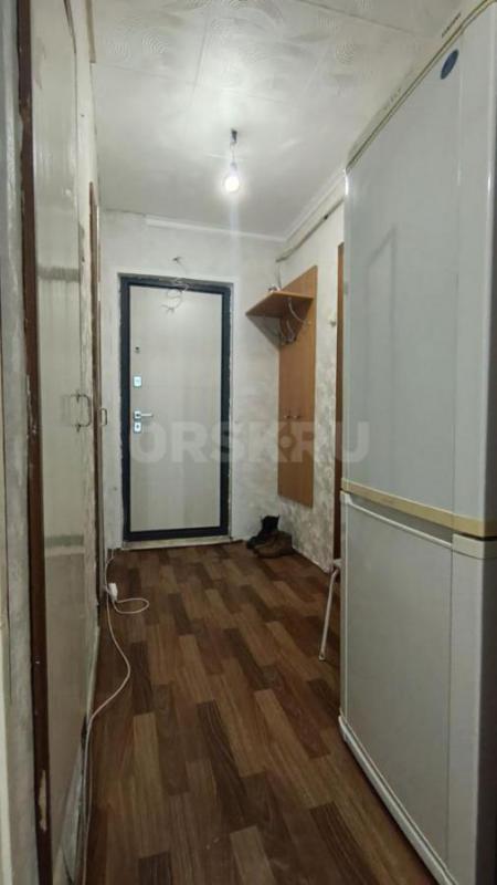 В продаже просторная, светлая, 2-х комнатная квартира, улучшенной планировки в востребованном районе - Орск