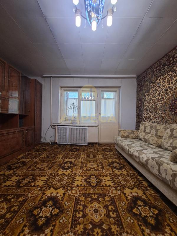 Продаётся тёплая просторная 3-комнатная квартира общей площадью 60 кв. - Оренбург