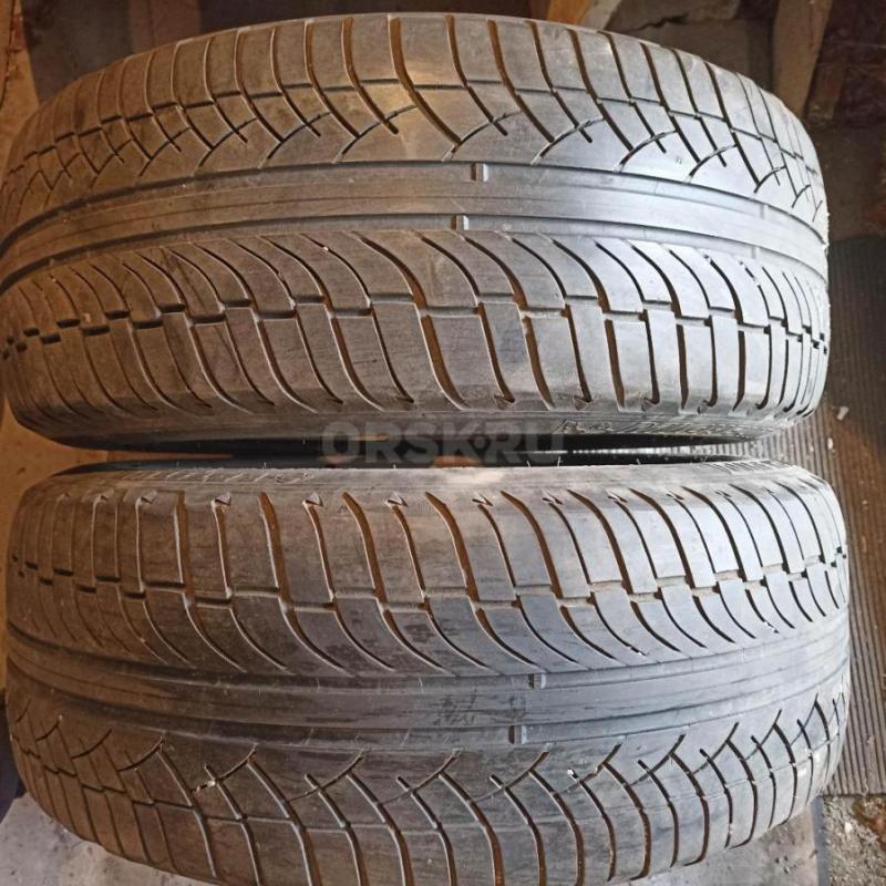 Продам лето r18 шины Япония Toyo 215-55-18 отличное состояние  4 шт  -19 000 р. - Орск