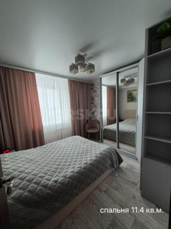 Продам 3 комнатную квартиру на 5 этаже 6 этажного дома, 6 этаж- технический, в квартире сделан ремон - Орск