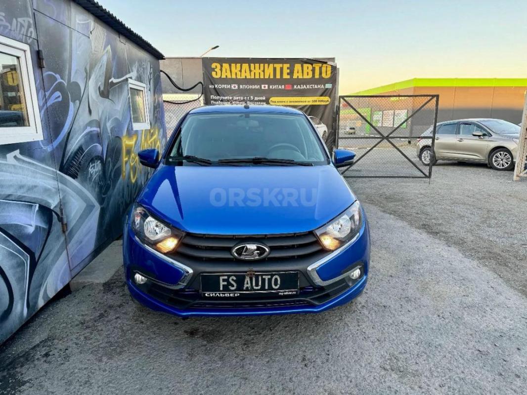 В продаже Lada Granta 2022 года.
1 собственник.
40 тысяч пробега. - Орск