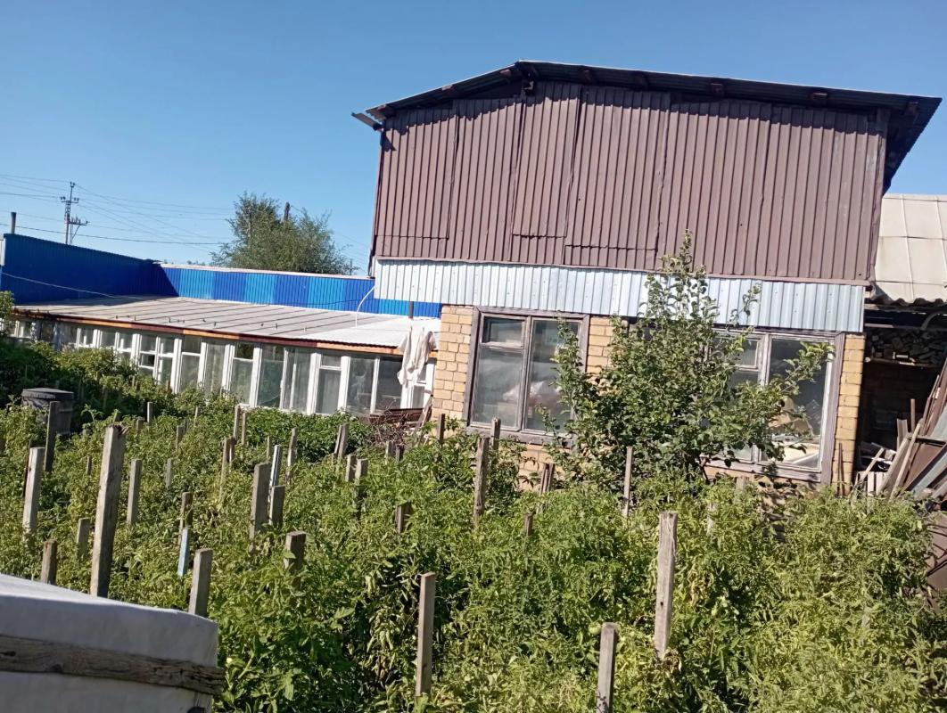 Продам финский дом по улице 1-е Мая (во время наводнения вода не доходила). - 