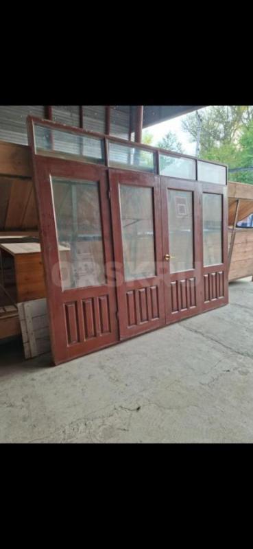 Продам две одинаковые створки ворот, красивый дизайн, на каждом по две двери, кому надо, надо это вс - Орск