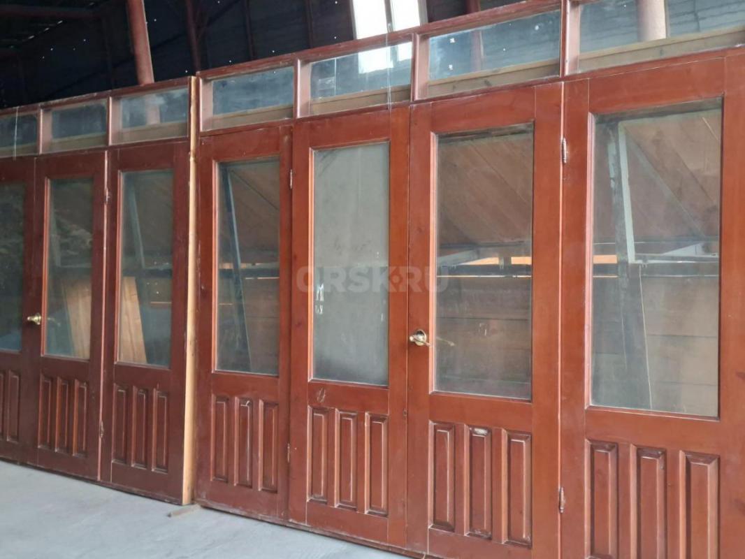 Продам две одинаковые створки ворот, красивый дизайн, на каждом по две двери, кому надо, надо это вс - Орск