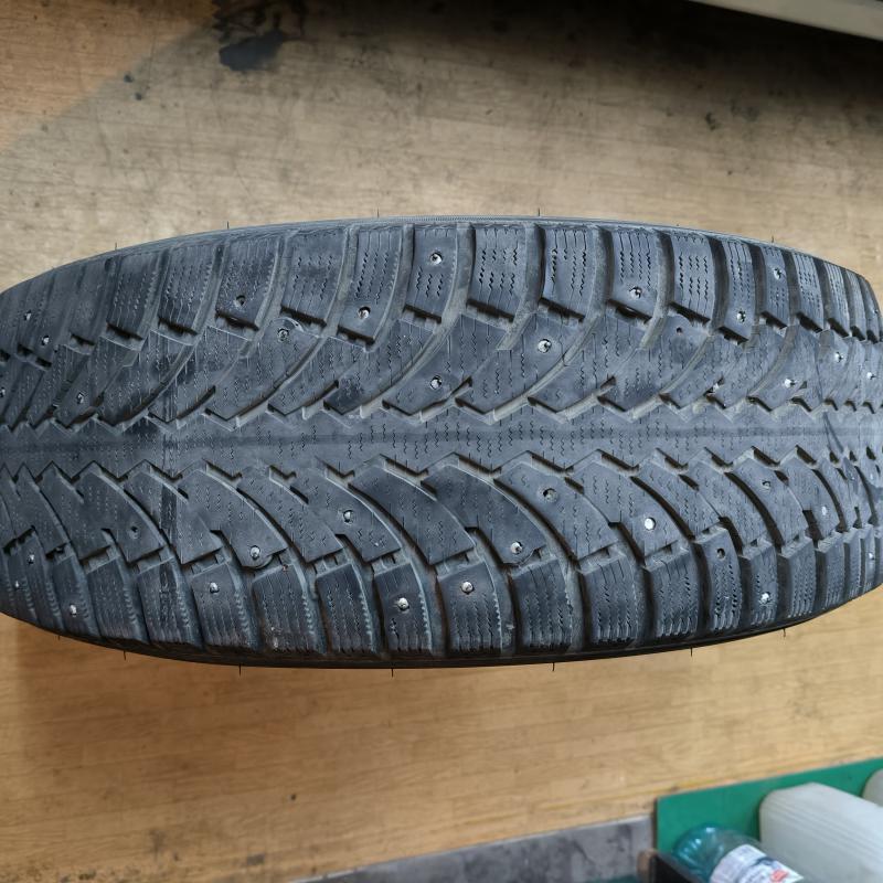 Продам зимнию резину FORMULA ICE,235/65 R-17.4 баллона. - Новотроицк