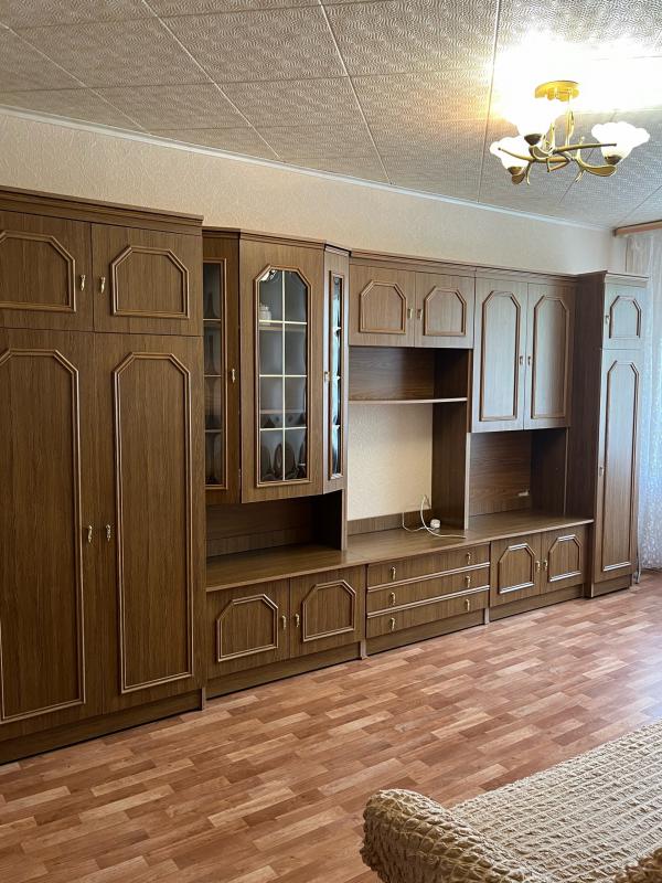 Продаётся двухкомнатная квартира по Советской 152 3 этаж. - Новотроицк