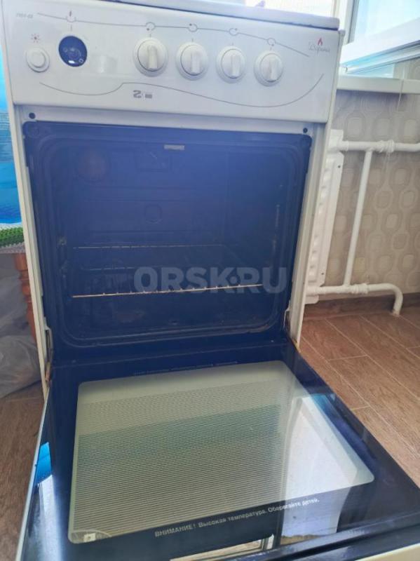 Продам газовую плиту в хорошем рабочем состоянии "Дарина". - Орск