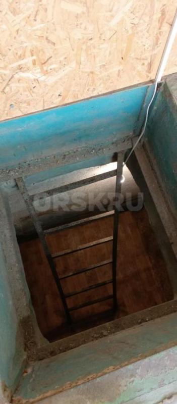 Капитальный гараж район Ялтинская 99-подстанция. - Орск