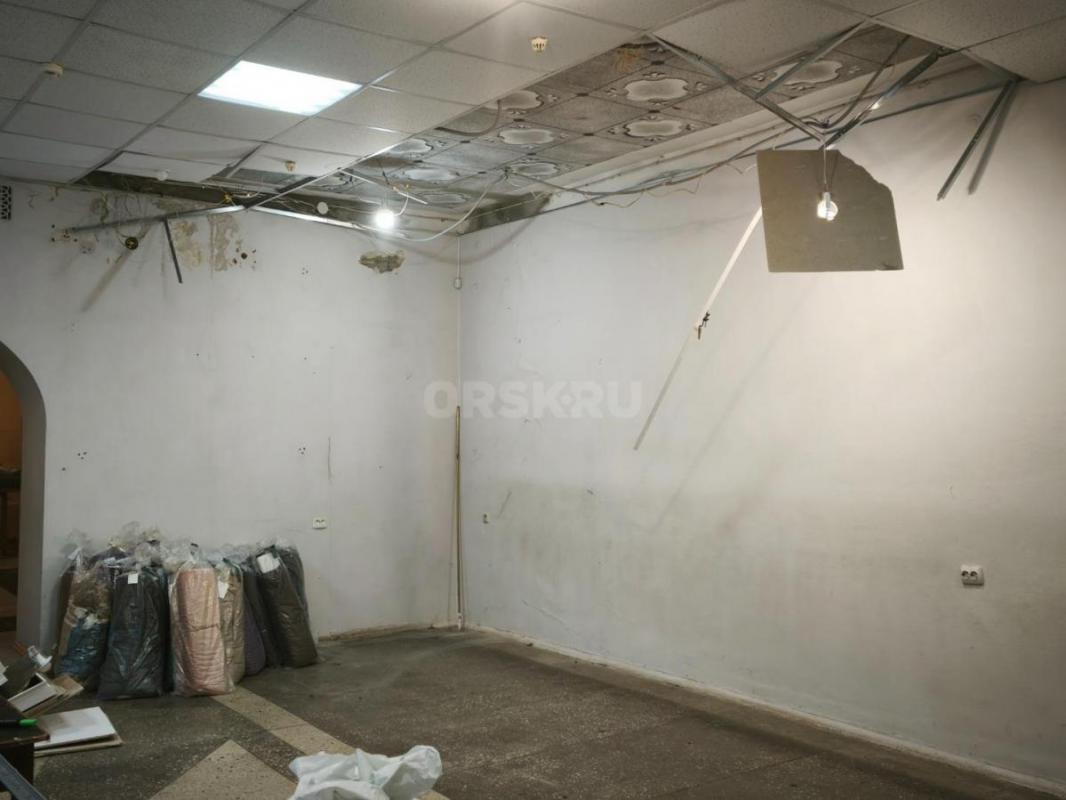 Сдам часть помещения площадью 45 кв. - Орск