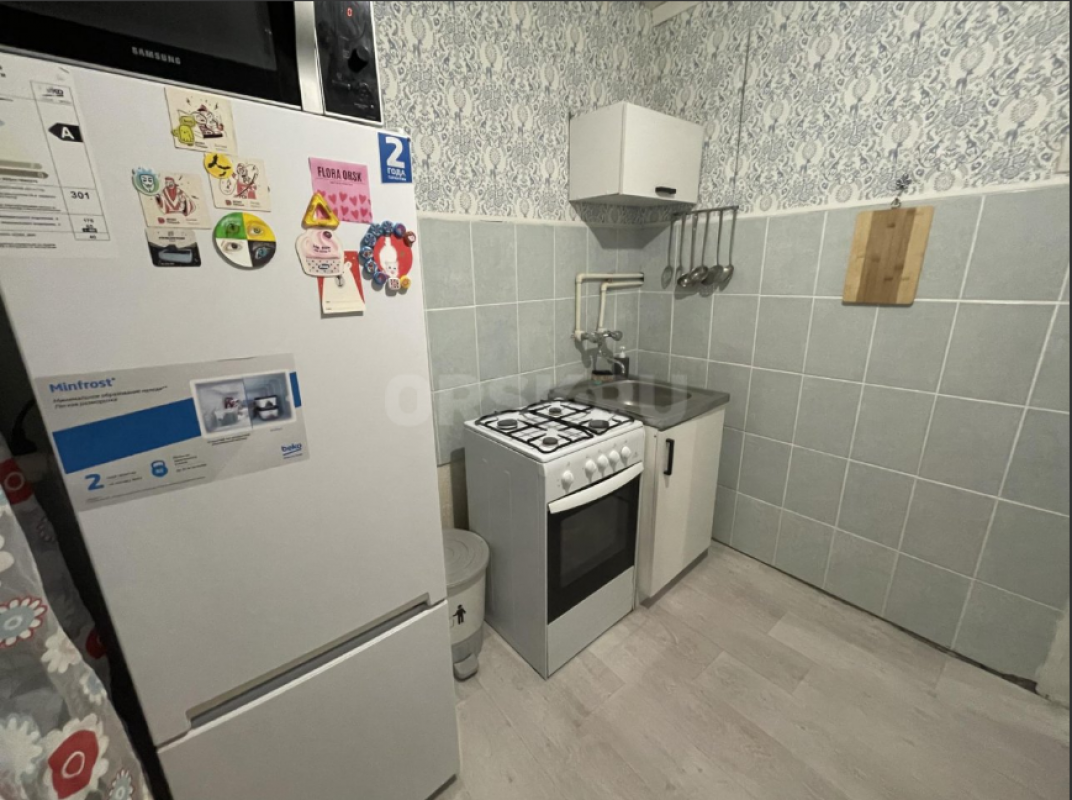 Сдается однокомнатная квартира в центре, район: площадь Шевченко, рядом магазины: КБ, Магнит, стомат - Орск