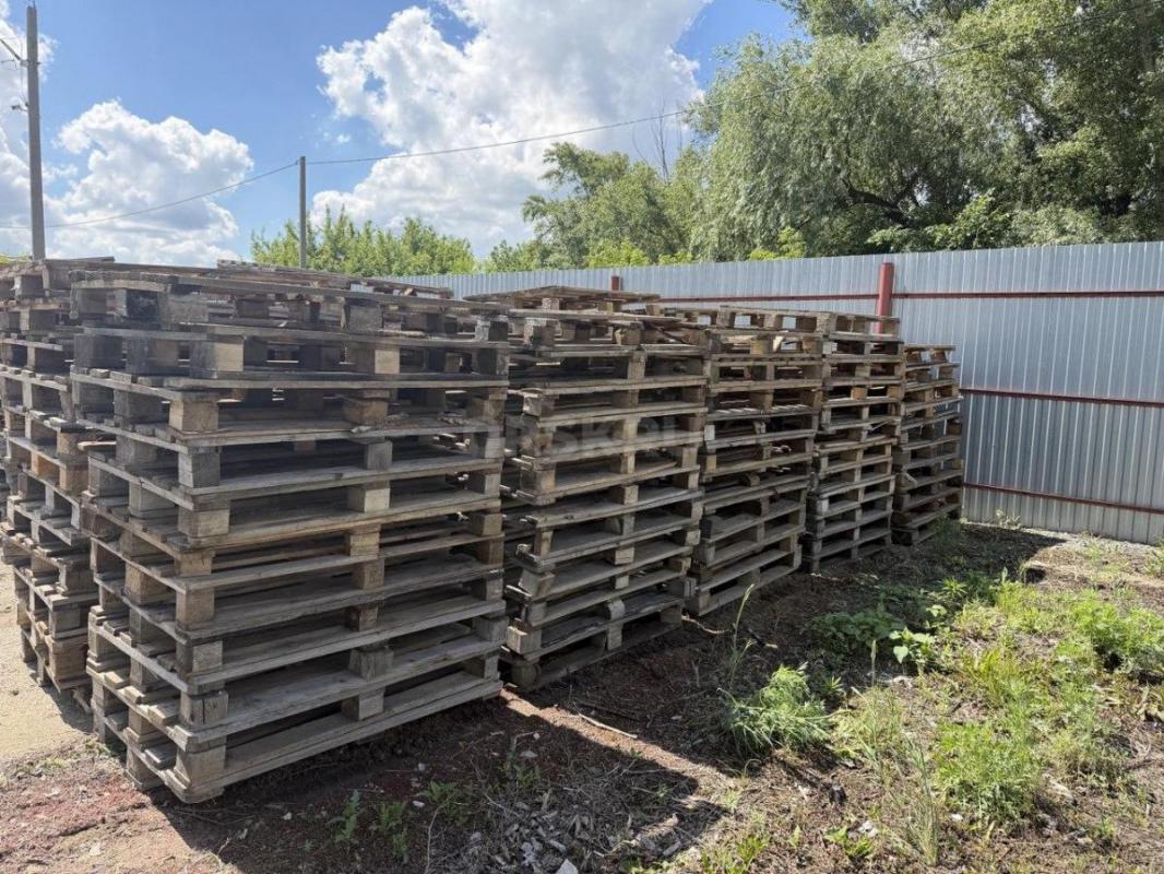 Продам ломаные поддоны, цена 50 руб/шт. - Орск
