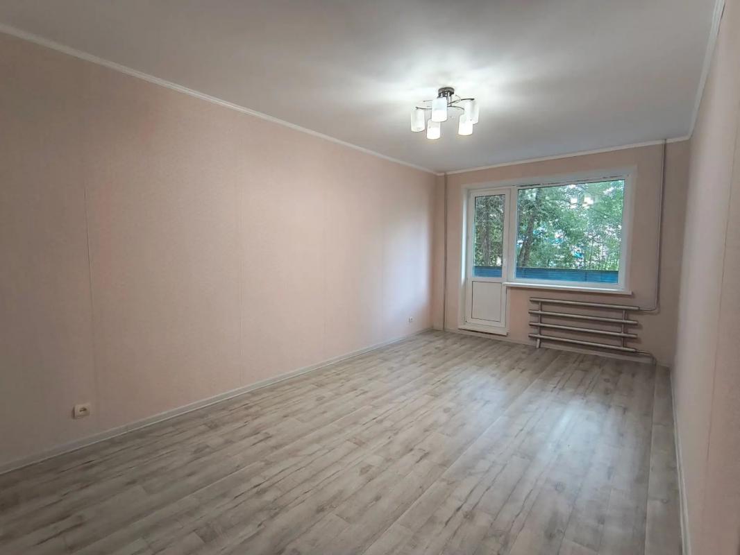 ПРОДАËТСЯ 1 - КОМНАТНАЯ КВАРТИРА, НА 2 ЭТАЖЕ, 5-ТИ ЭТАЖНОГО ДОМА
По адресу - г. - Новотроицк