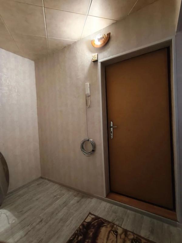 ПРОДАËТСЯ 1 - КОМНАТНАЯ КВАРТИРА, НА 2 ЭТАЖЕ, 5-ТИ ЭТАЖНОГО ДОМА
По адресу - г. - Новотроицк